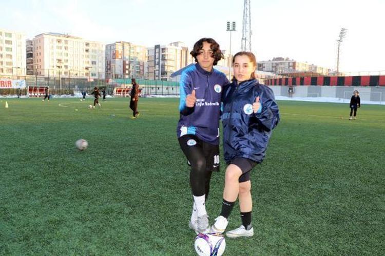 AİLEM HEP ARKAMDA OLDU, HİÇ KARŞI ÇIKMADI