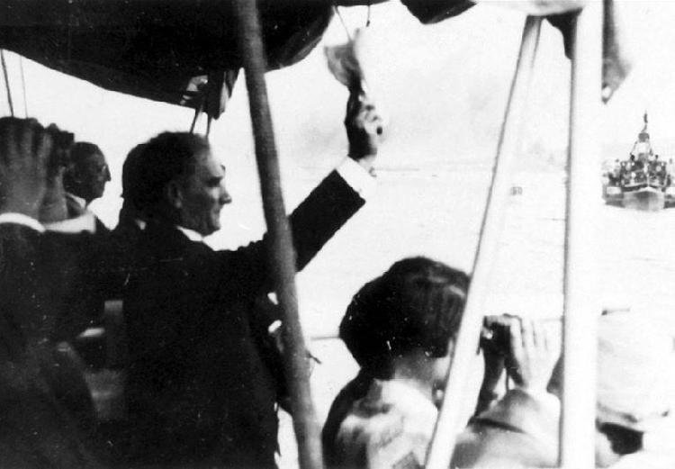 SADECE 55 GÜN GEÇİRDİĞİ SAVARONA’DA KİTAPTA YER ALIYOR