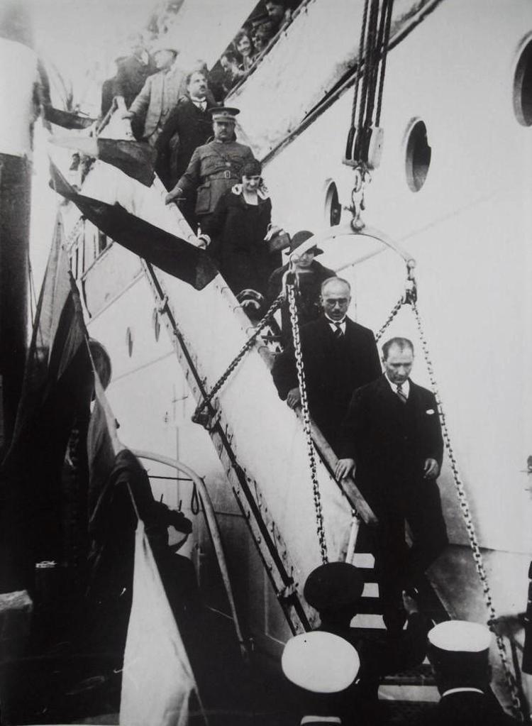 “ATATÜRK’ÜN DENİZ ÜLKÜSÜNÜ DE ANLATMAK İSTEDİK”