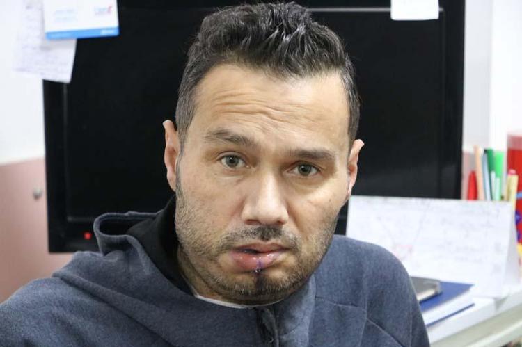 YAVAŞ YAVAŞ YEMEK YEMEYE BAŞLADI