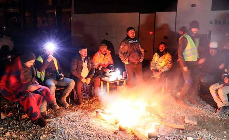 HEPSİ SOMADAN GÖNÜLLÜ GELDİ