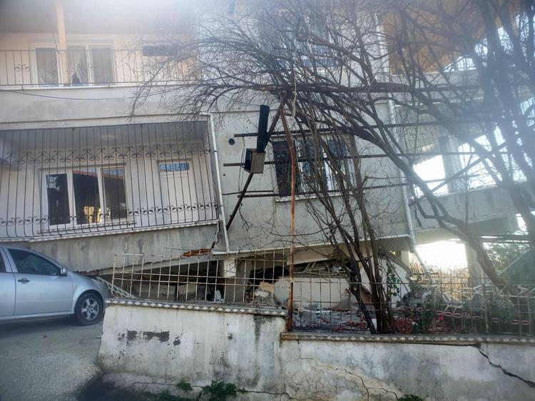 İNSAN VE DOĞA KAYNAKLI