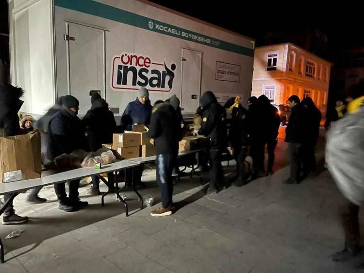 SICAK YEMEK VERİLDİ, HASTALAR SEVK EDİLDİ, İLAÇLAMA YAPILDI