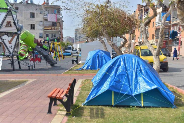 KORKUDAN EVE GİREMİYORUZ