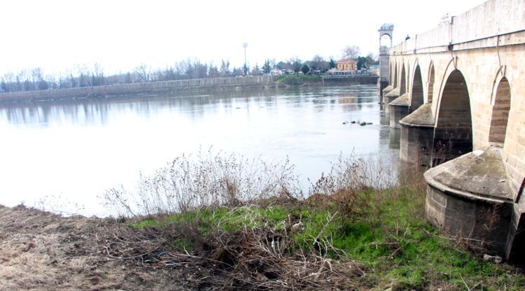 MERİÇ VE TUNCADA DEBİ DÜŞTÜ