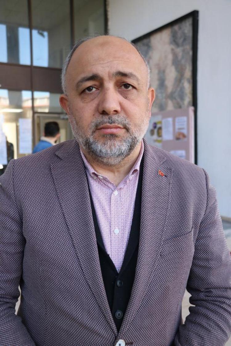 KİMİSİ HARÇLIĞINDAN 200 LİRA BIRAKIP KOYMUŞ