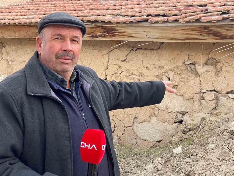 BİNA, SAĞ TARAFA YATTI