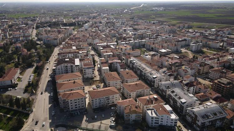 TARLA VASFINDAKİ YERLERİ ARSA OLARAK ALMASINLAR