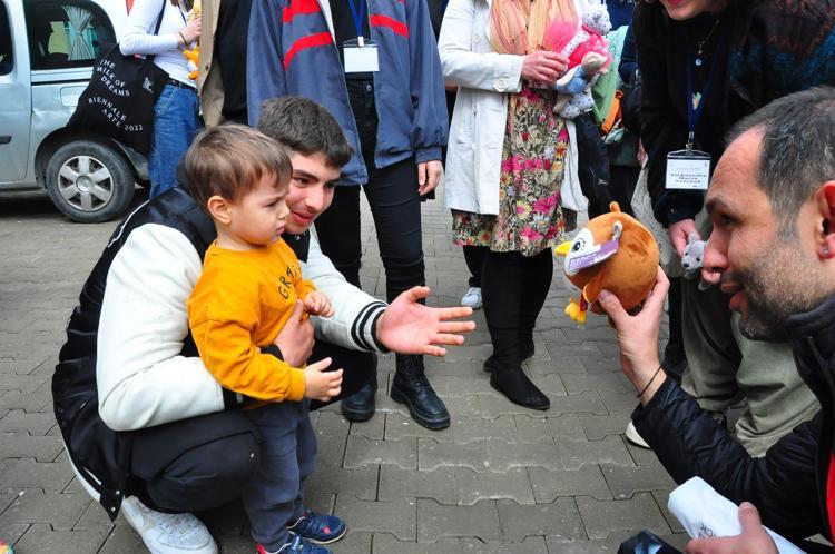 MORAL VERMEK ADINA KÜÇÜK ŞEYLER GETİRDİK