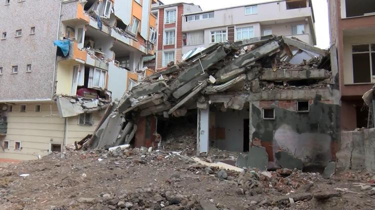 ZARAR GÖREN BİNAYI MÜHÜRLEDİK