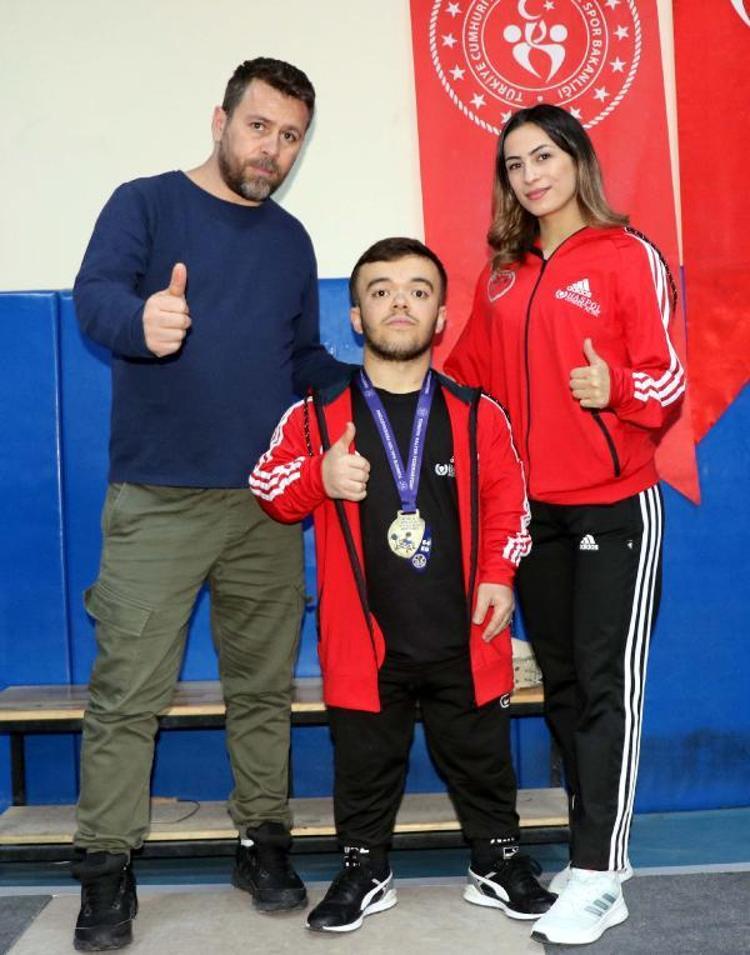 ENGEL ASLINDA BİR AYRICALIKTIR