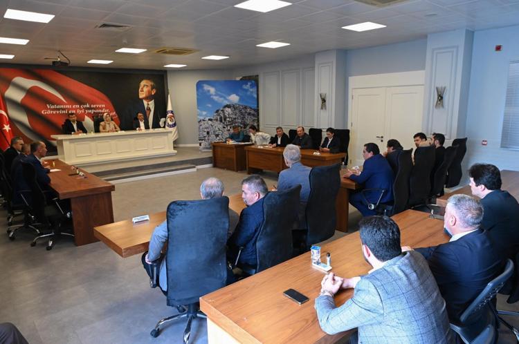 DEMRENİN DE İLK KADIN BELEDİYE BAŞKANI