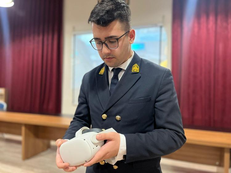 SANKİ OKYANUS AYAKLARIMIN ALTINDA