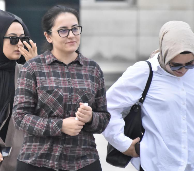 BEN BURAYA KURBAN SEÇMEYE GELMEDİM