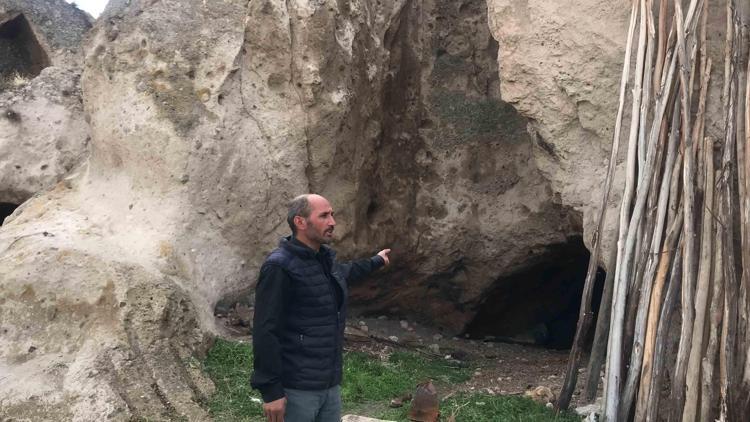 EVİMİN ÜZERİNE GÖÇECEK DİYE KORKUYORUM