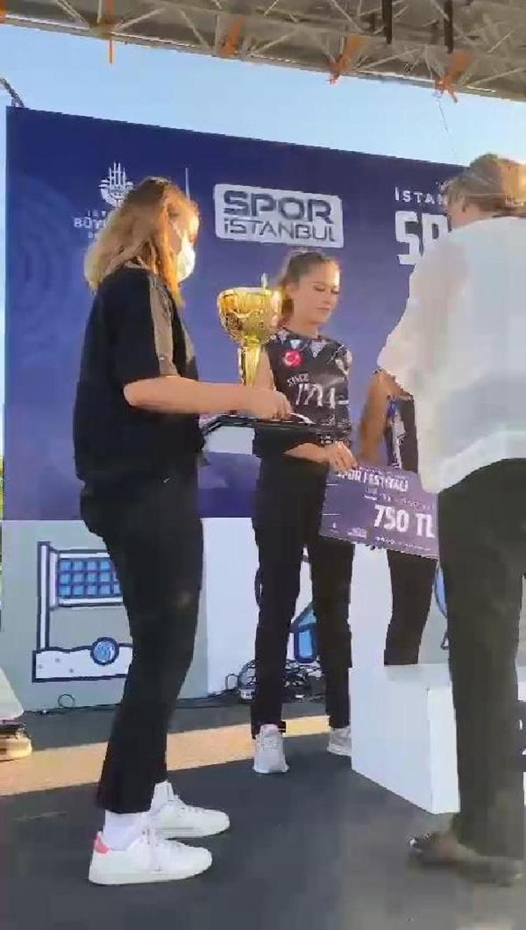 HEM İTFAİYECİ HEM SPORCU