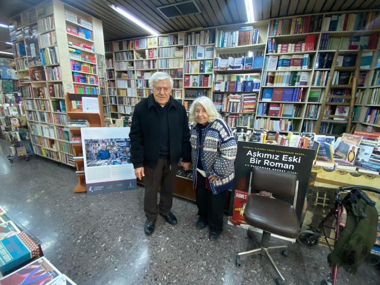 EDEBİYAT MERAKLILARIN UĞRAK YERİ