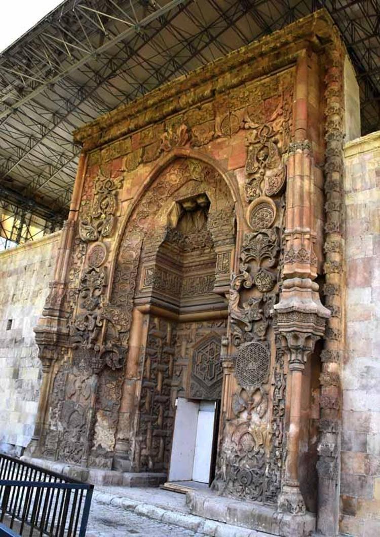 ÜÇ BOYUTLU USTALAR ZİRVE NOKTAYA GETİRMİŞ