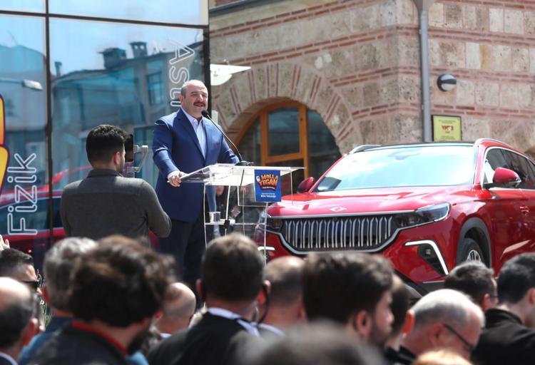 ‘TÜM TÜRKİYE’Yİ TEKNOFEST’E BEKLİYORUZ’