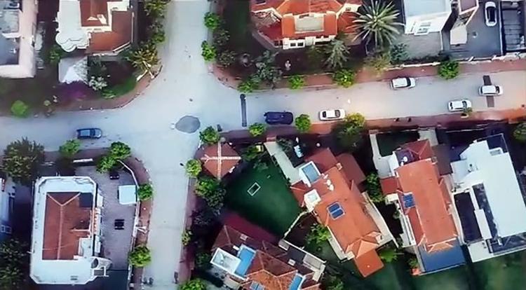 İŞ İNSANLARINI EĞLENCEYE GÖTÜRMÜŞLER