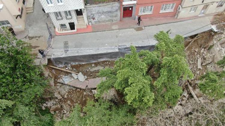 SUYUN BİRİKMESİYLE TOPRAK KAYMASI OLDU