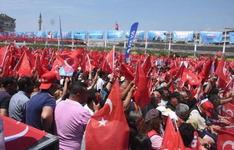 GERÇEKTEN DEMOKRASİYİ GETİRECEĞİM