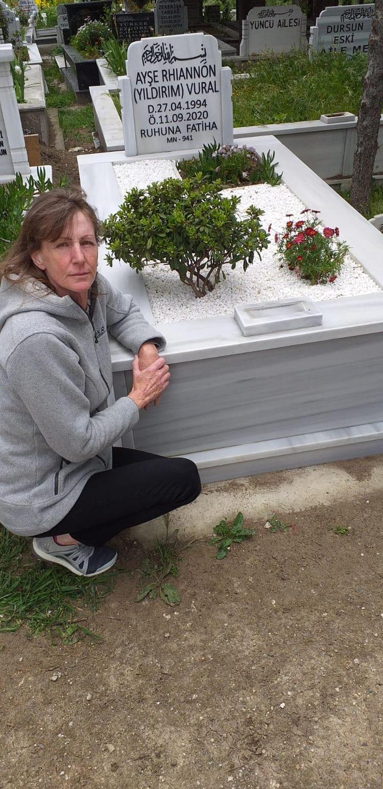 KIZIMIN EŞYALARINI ALAMADAN İNGİLTEREYE DÖNMEK ZORUNDAYIM