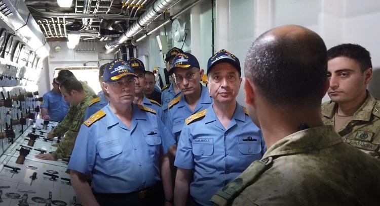 DENİZALTILAR İÇİN KURTARMA BAŞLATILDI