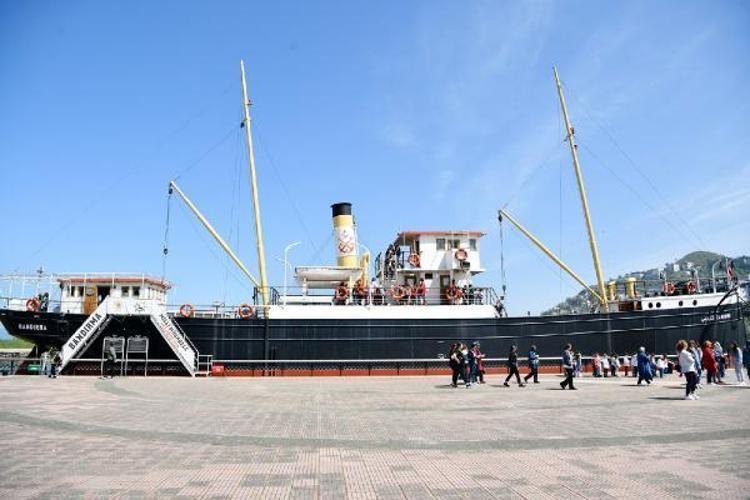 ATATÜRKÜN YAZDIĞI 14 KİTAP BULUNUYOR