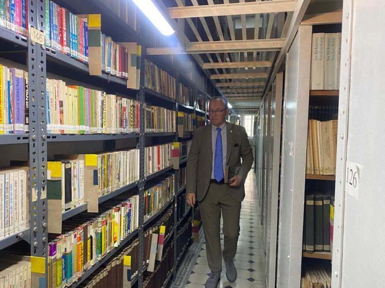 4 BİNE YAKIN ORİJİNAL EL YAZMASI ESER VAR