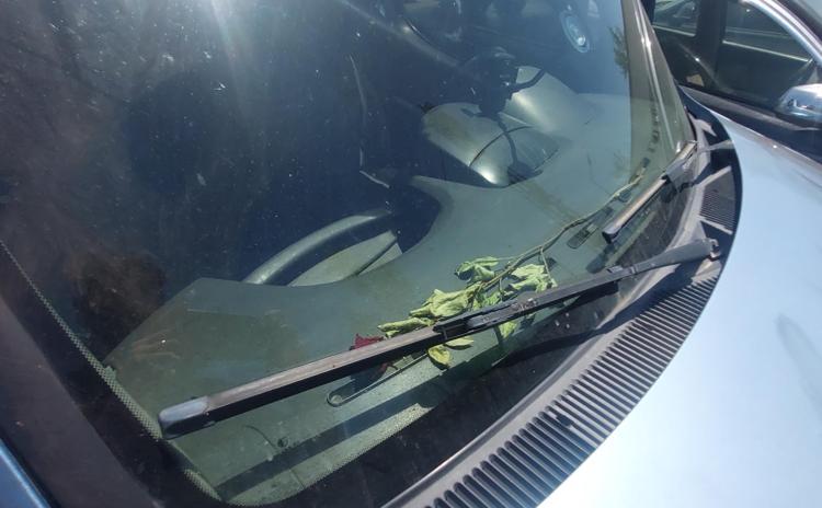 ‘BOĞAZINA SARILIP, BIÇAKLADIM’