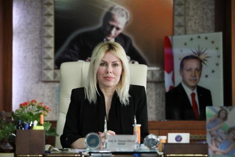 SAÇLI DERİYİ KOPARDI