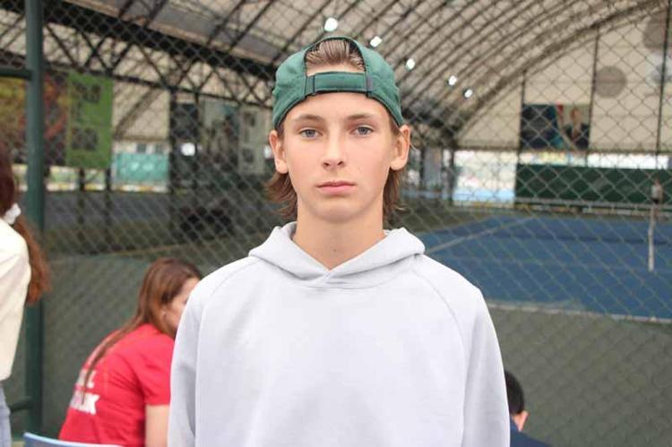 Rus sporcu Mick Anicine de turnuvanın çok güzel geçtiğini kaydederek, şunları söyledi: