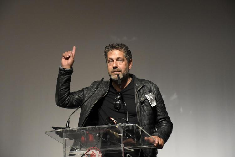 GERÇEK SANATÇILAR MİLYONLARCA YIL SONRA DA UNUTULMAZ