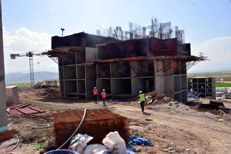 ADIYAMAN, ŞANTİYE ALANINA DÖNDÜ