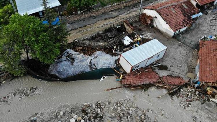 METREKAREYE 77 KİLOGRAM YAĞIŞ DÜŞTÜ