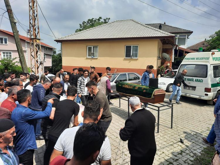 KUZENLER TOPRAĞA VERİLDİ