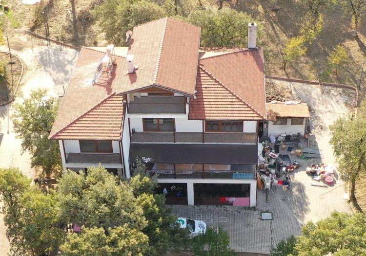 ‘FİZİKİ AYRILIK SOSYAL AYRILIĞI GETİRİR’