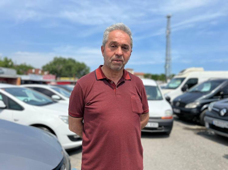 “ŞOFÖRLÜĞÜ OLMAYAN KİŞİLERE OTOMOBİL SATIYORUM