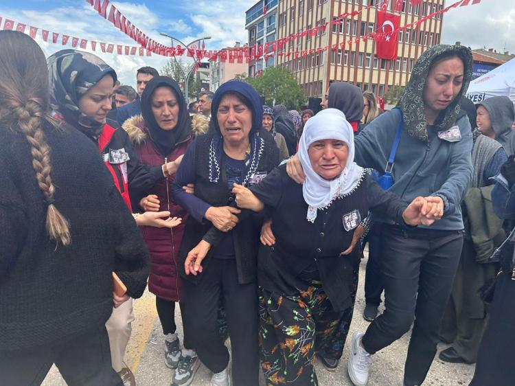 FIRAT ELVİRİR, TOPRAĞA VERİLDİ