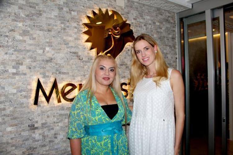 YÜZÜME HİÇBİR ŞEKİLDE BIÇAK DEĞDİRMİYORUM