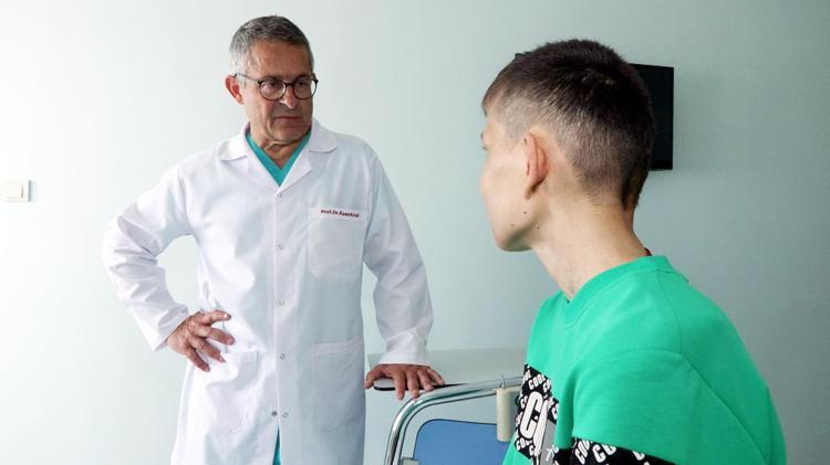 ÖZGÜRLÜĞÜNE KAVUŞTU