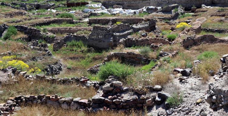 KAZILARDA 23 BİN 500 CİVARINDA TABLET BULUNDU