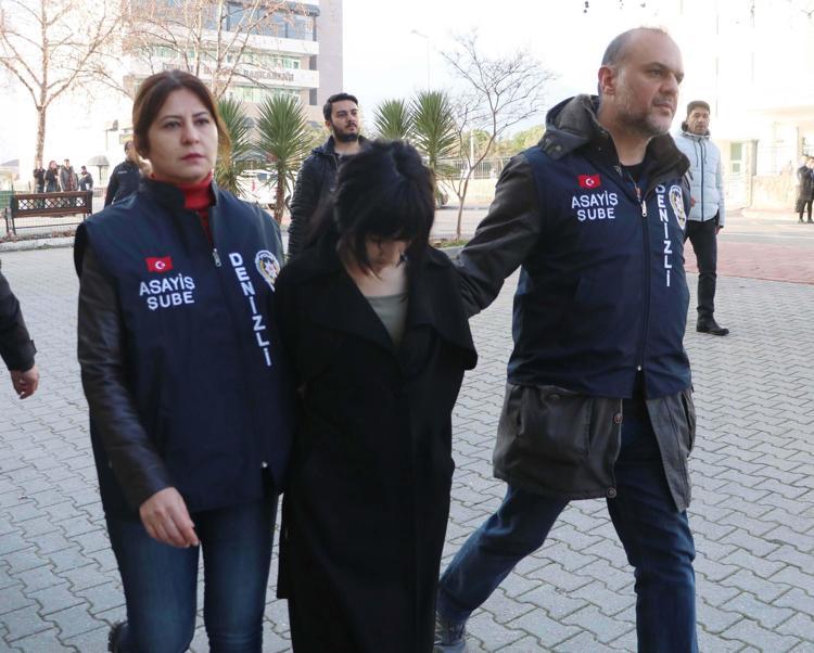 ONLARI TERK ETMEDİM