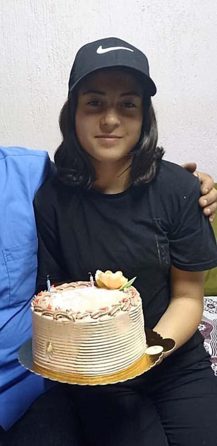 BİR TANE KURTARICI YOK