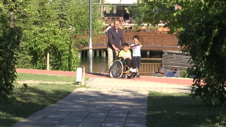 BATMAN’DA BİDONLA SERİNLİK