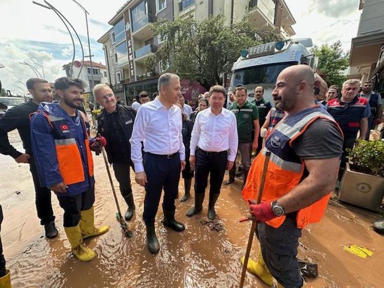 DOĞU KARADENİZİ UYARDI