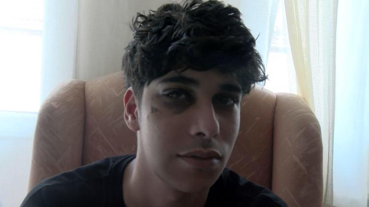 YERE DÜŞTÜĞÜMDE VURMAYA BAŞLADILAR