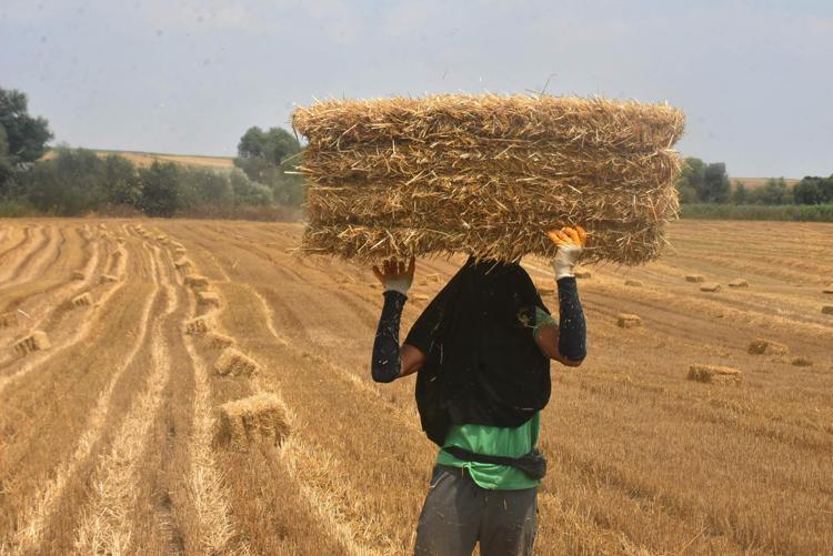 SICAK HAVADA ÇALIŞMAK KOLAY DEĞİL