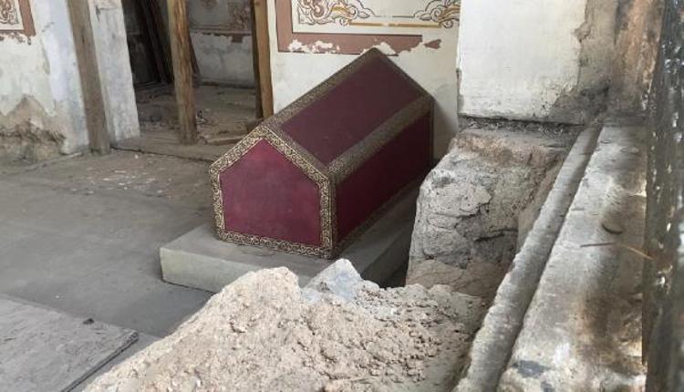 TÜRBESİNİN DAHA İYİ KORUNMASI VE BAKIMININ SAĞLANMASI GEREKİYOR